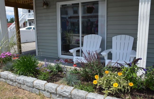 68 East Grand Ave - Photo 22