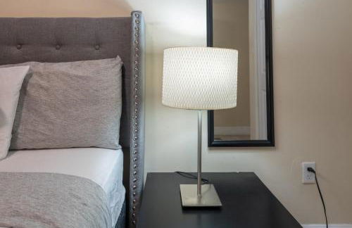 COZY Private Apts in Hollywood By Hard Rock Casino! - Foto 16