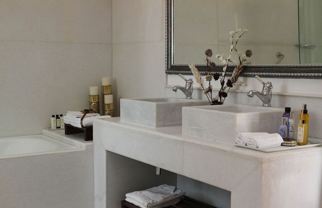 Talabgaon Castle - Foto 17