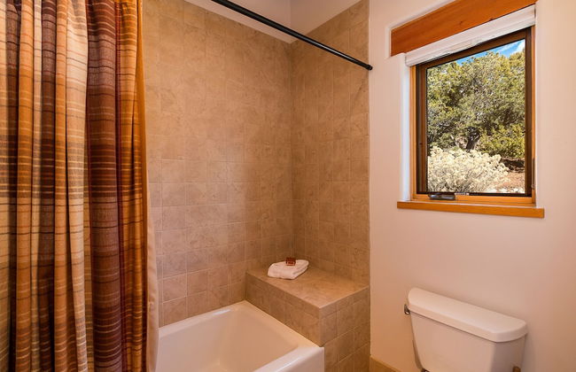 Bishop's Villa K - Photo 9