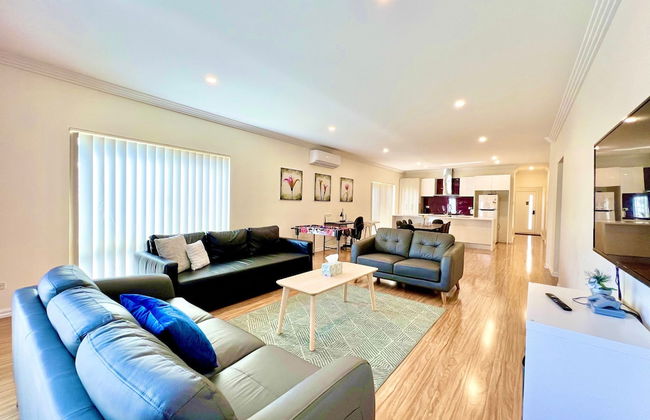 3BR 2 BTH No Stairs Aircon Big Athelstone Home - Foto 40