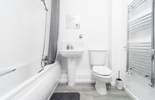 Stunning 2-bed Apartment in Tipton Sleeps 3 - Foto 17