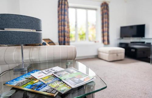 East Wing at Champaignes Toft, Mendlesham - Foto 2