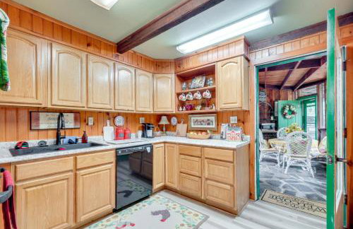 A-Frame Cabin w/ Spacious Yard in Tellico Plains! - Foto 10
