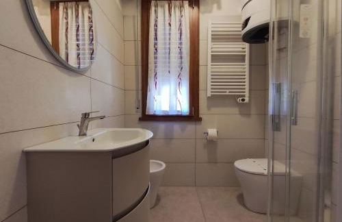 Conero - Parking & AC by Host Hero - Foto 5