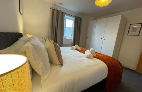 Ashford 4-Bed Townhouse with Garden and Parking - Foto 28