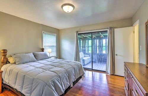 6 Mi to Old Market Home with BBQ-Ready Patio! - Foto 10