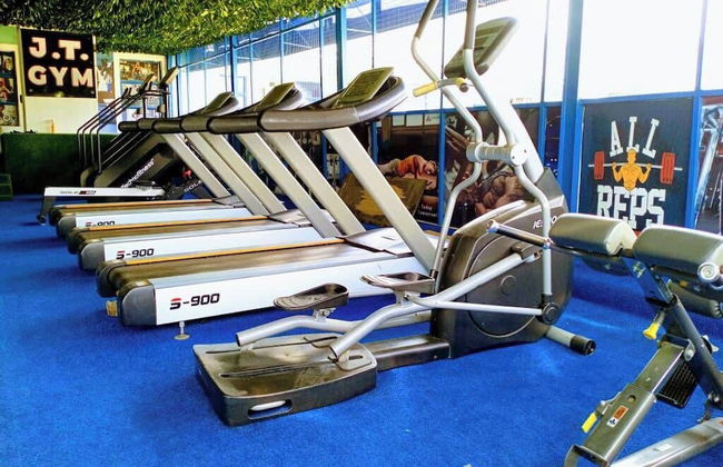 Heroes Luxury Apartments and Suites - Foto 23