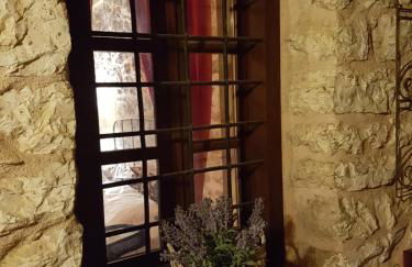 Theopetra Home - Foto 31