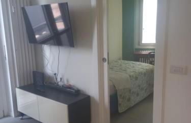 HOME SUITE HOME with FREE PARKING GARAGE - CON PARCHEGGIO INCLUSO nuovo con 2 camere da letto e due bagni - new apartament with 2 bdrooms 2 bathrooms- jellow SUBWAY METRO gialla Porta Romana 3 stops to Duomo - Foto 31