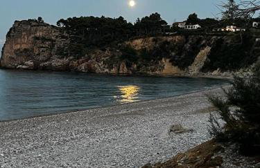 LE SORELLE Sea front -villa whit private pool - Foto 48