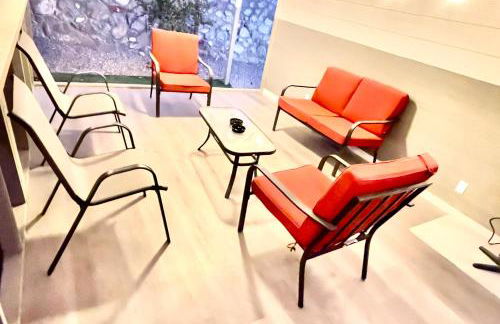 Apartment A, Restful,Cozy, close Sunland Park Mall - Foto 4