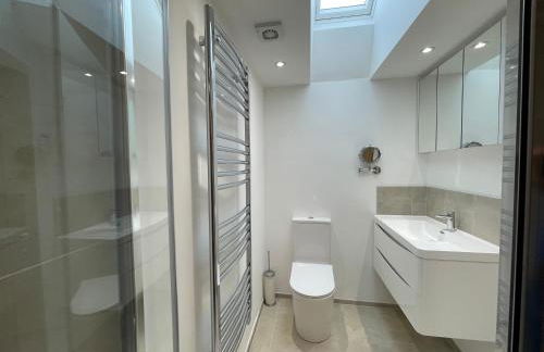 Whitley Old Garage - Photo 37