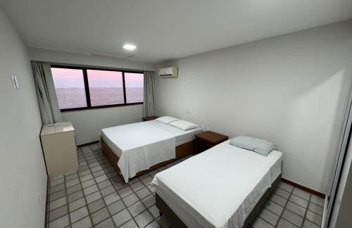 Frente para o mar - 02 quartos - Foto 5