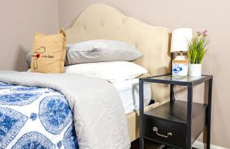 LUX - Downtown Oasis - Pool Table! Free Parking! - Foto 12