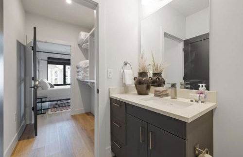 Walk to nightlife, Vanderbilt, Minutes to Broadway - Foto 12