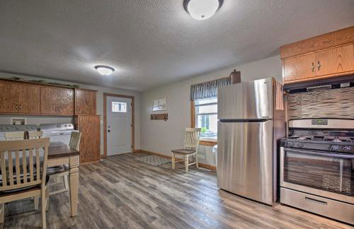 Cozy Goshen Farmhouse about 9 Mi to Amish Acres - Foto 8