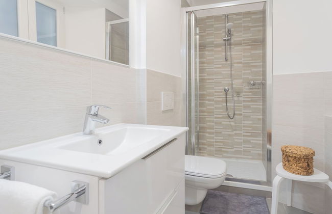 Pozzo Vertical Apartment With Garden and Parking by Rent all Como - Foto 23