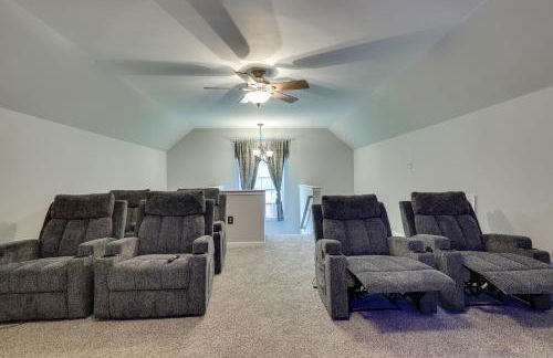 Poconos Retreat Hot Tub, Pool, Theater EV chrg & more - Foto 65