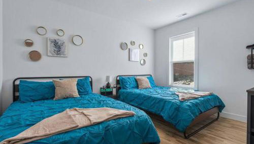 Duplex with Balcony and Spacious Dog-Friendly Oasis! - Foto 5