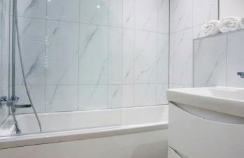 Stylish Seaside Stay - Spacious Ramsgate Apartment - New Build, Underfloor Heating, Perfect Location - Foto 11