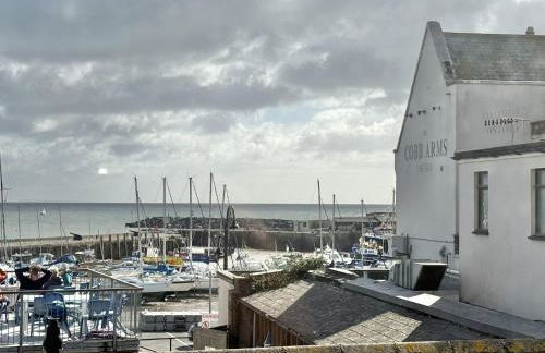 1 Cobb House - Photo 12