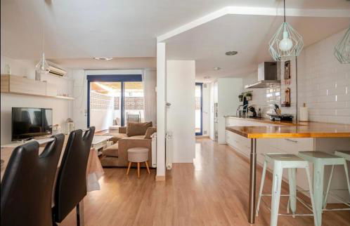 Adosado, wifi, playa, lugar espacioso, vacacional - Photo 3