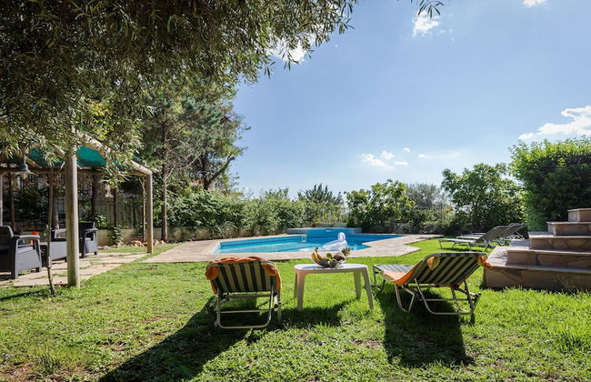 290m² Villa with Pool close to the Airport - Foto 32