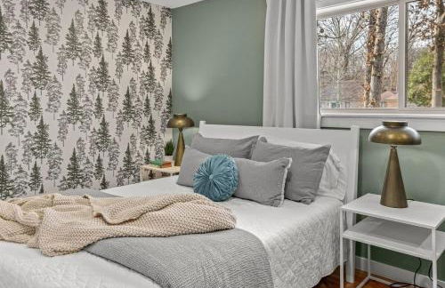 Spacious Family Haven - Walk to Downtown & JBU - Foto 4