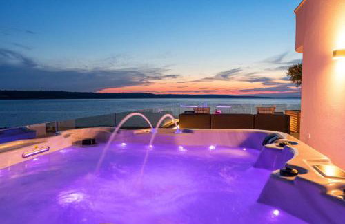 Villa Four Seasons Seaside B with heated pool and jacuzzi, Zadar - Foto 33