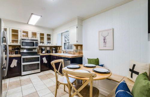 Cozy Retreat - Sauna Hot Tub & Game Room in VA - Foto 21