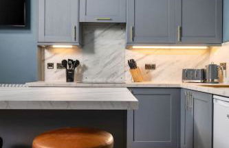 Modern 1-Bed Retreat by Stirling Train Station - Photo 2