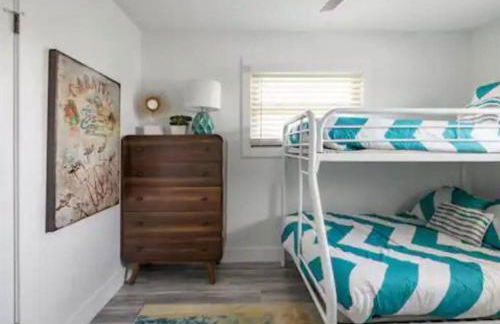 Beach House with Huge Deck and Great Views - Photo 19