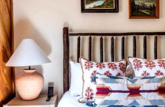 New! Designer 3BR Cabin Walk to Pond Mtn Views - Foto 66