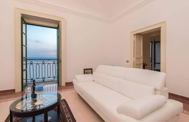 Duomo sea Side Deluxe Apartment - Foto 13