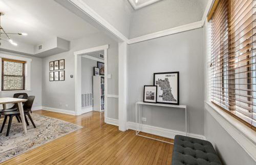 Steps to the Lakefront! This Uptown Beauty is Everything You Need for a Perfect Chicago Getaway condo - Foto 6