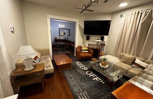 Farmhouse Oasis w Pool Heated Spa Treehouse and Game Room Located Centrally off I-4 - Foto 9