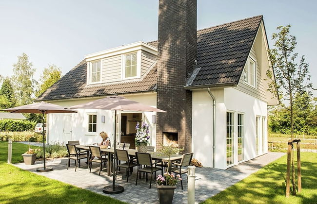 Villa in Parc de Kievit With Garden & Fireplace - Photo 1