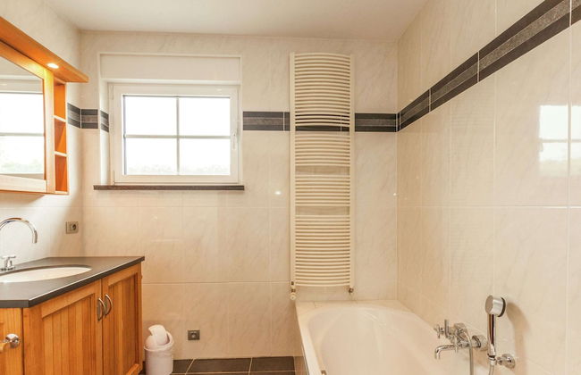 Beautiful Villa with Sauna & Hot Tub in the Region Haspengouw - Foto 12