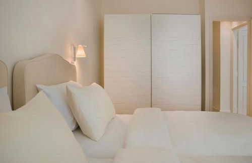 Etoile Luxury Suites - Photo 14