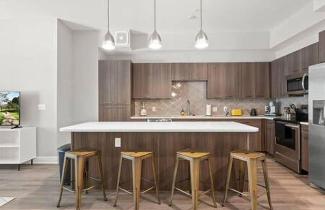 Top Floor Soco 2BR King Suite 8 Mins to Downtown - Foto 11