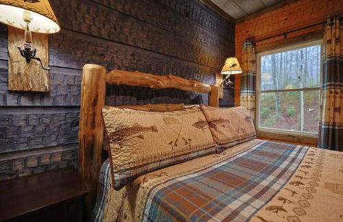 Rustic Modern Cabin with Hot Tub near rafting and Great Smokey Mountains - Foto 52