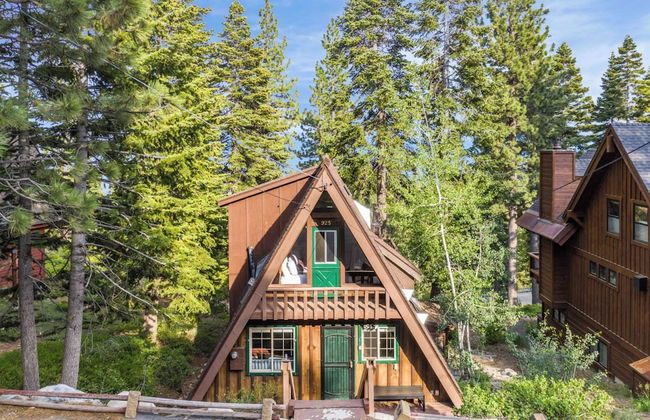 Horizon by Avantstay Stunning A-frame Cabin w/ Hot Tub, Billiards, Lake Views - Foto 28