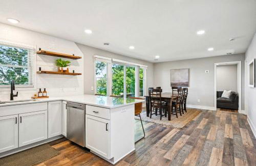 Waterfront Maple Lake Cabins with Private Beach! - Foto 17