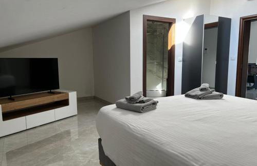 SeaScape Deluxe Residence - Photo 25