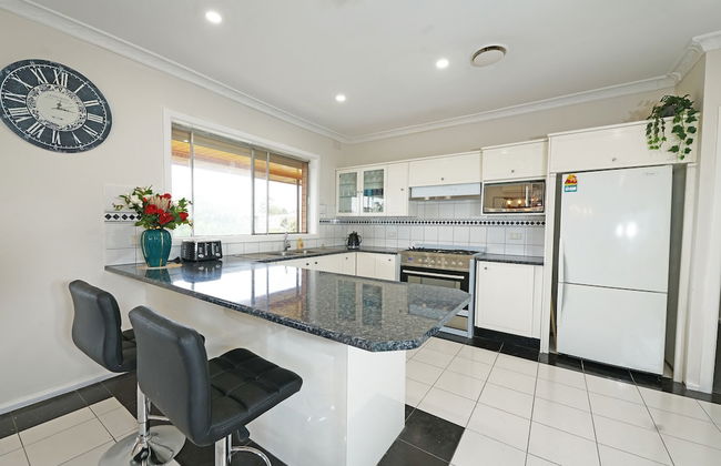 Doncaster Brick Family Home - Foto 15