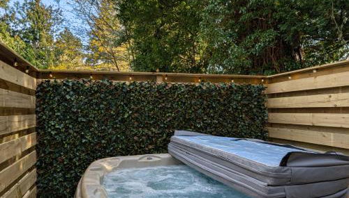 Cear 2- Private Hot Tub- Perth-Pet Friendly Lodge - Foto 1, Garden, furniture, pet friendly
