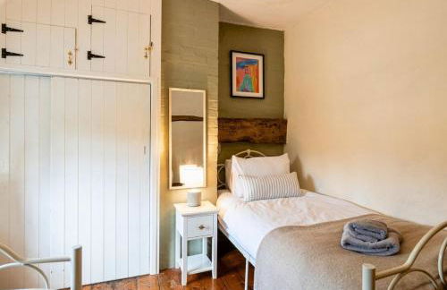 Poppy Cottage - Cosy 2 Bedroom, Perfect for Family! - Photo 12