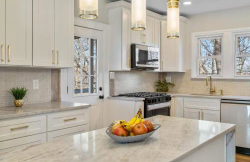 5BR Home Minutes to NYC and FIFA 2026 Sleeps 16 - Foto 23