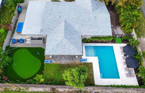 Coastal Palms House - Photo 39